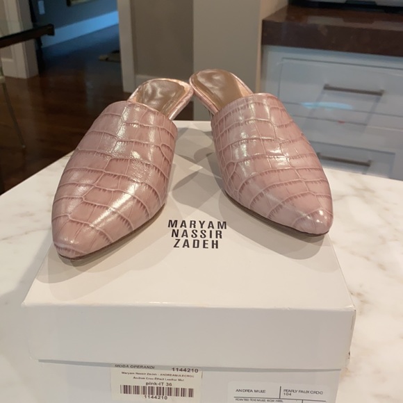 Sold - Picture 3 of 3